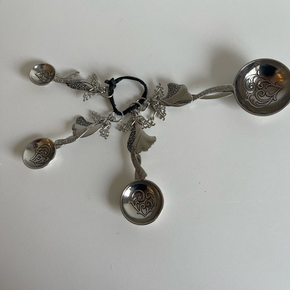 Ganz 4 Piece Angels Measuring Spoon Set for Kitchen - Picture 4 of 7